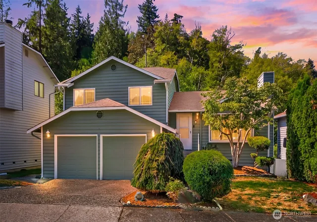 Photo 1 of Sale Pending at 1520 51st Place Sw, Everett, WA 98203 | MLS# NWM2579254 | Listing updated on 2026-10-01