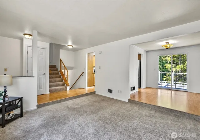 Photo 3 of Sale Pending at 1520 51st Place SW, Everett, WA 98203 | MLS# NWM2579254 | Listing updated on 2026-10-01