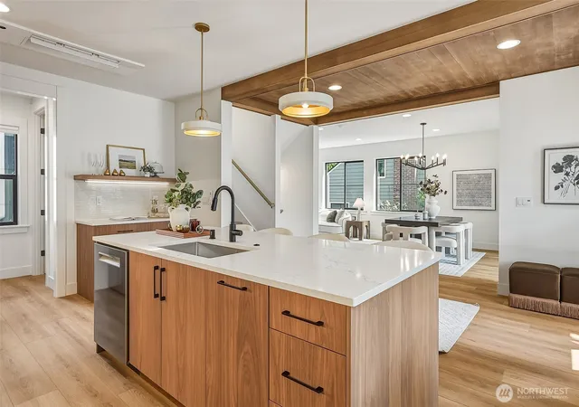 Photo 4 of Single family home for sale at 1218 NE 103rd Street, Seattle, WA 98125 | MLS# NWM2579259 | Listing updated on 2026-10-02