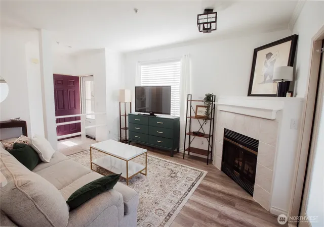 Condo for sale at 4714 Ml Pond Dr SE #401, Auburn, WA 98092 | MLS# NWM2579261