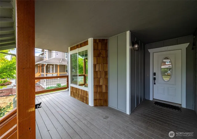 Photo 3 of Single family home for sale at 1068 Homestead Dr, Burlington, WA 98233 | MLS# NWM2579264 | Listing updated on 2026-09-26