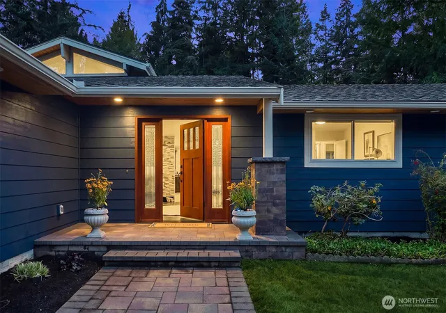 Photo 2 of Single family home for sale at 20204 45th Drive Se, Bothell, WA 98012 | MLS# NWM2579295 | Listing updated on 2026-09-25