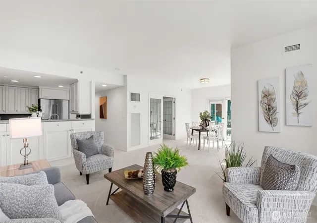 Photo 2 of Sale Pending at 177 107th Avenue Ne #718, Bellevue, WA 98004 | MLS# NWM2579308 | Listing updated on 2026-09-20