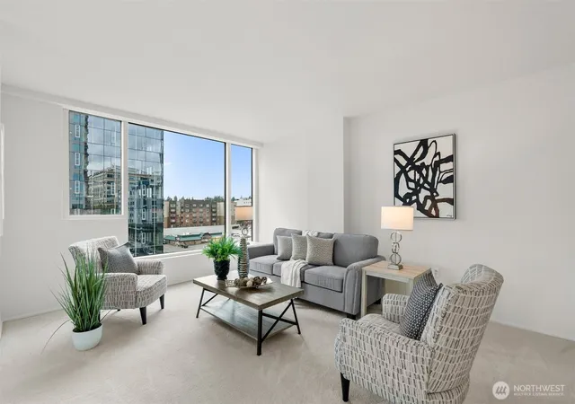 Photo 4 of Sale Pending at 177 107th Avenue NE #718, Bellevue, WA 98004 | MLS# NWM2579308 | Listing updated on 2026-09-20