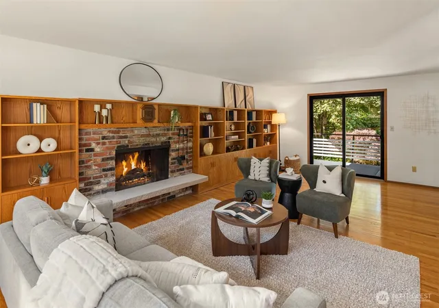 Photo 3 of Single family home for sale at 5203 111th Avenue NE, Kirkland, WA 98033 | MLS# NWM2579311 | Listing updated on 2026-10-01