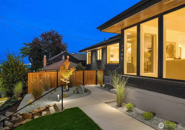 Photo 2 of Sale Pending at 3405 E Pine St, Seattle, WA 98122 | MLS# NWM2579317 | Listing updated on 2026-09-25