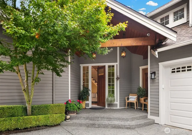 Photo 4 of Single family home for sale at 14738 Bear Crk Rd NE, Woodinville, WA 98077 | MLS# NWM2579322 | Listing updated on 2026-09-28