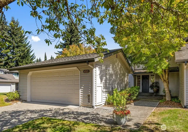 Photo 1 of Sale Pending at 6520 113th Place Se, Bellevue, WA 98006 | MLS# NWM2579332 | Listing updated on 2026-09-25
