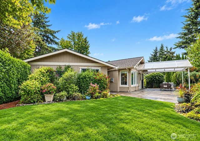Photo 2 of Single family home for sale at 1216 88th Place Ne, Bellevue, WA 98004 | MLS# NWM2579343 | Listing updated on 2026-09-30