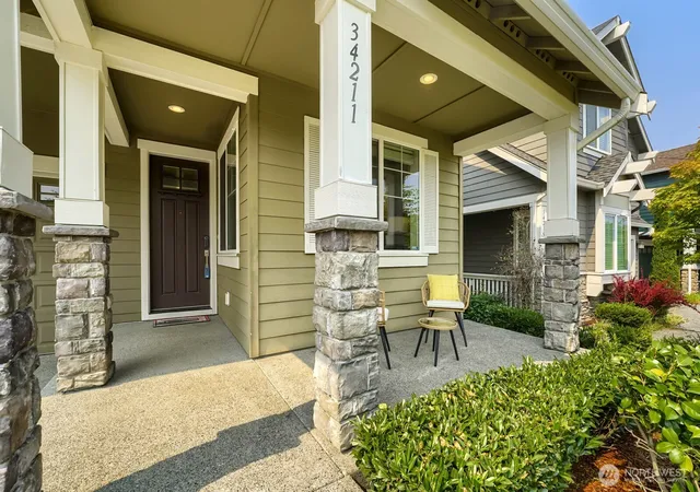 Photo 3 of Single family home for sale at 34211 SE Nye St, Snoqualmie, WA 98065 | MLS# NWM2579364 | Listing updated on 2026-09-30