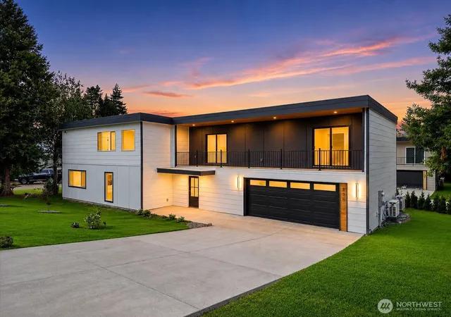 Photo 1 of Single family home for sale at 230 Sw 183rd Street, Normandy Park, WA 98166 | MLS# NWM2579378 | Listing updated on 2026-10-01