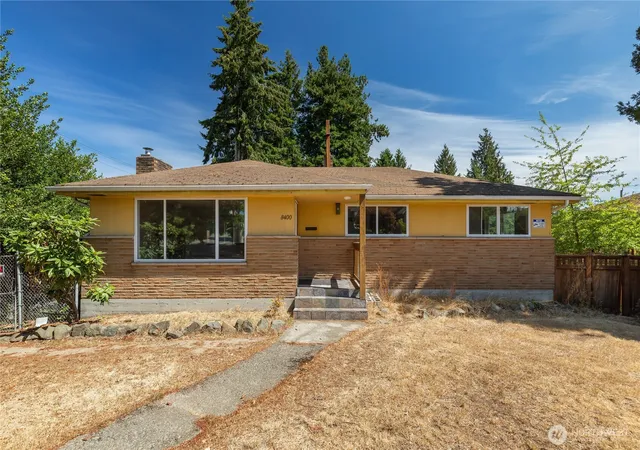 Photo 1 of Sale Pending at 8400 32nd Avenue Sw, Seattle, WA 98126 | MLS# NWM2579386 | Listing updated on 2026-09-22