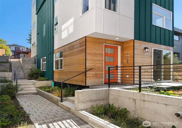 Townhouse for sale at 908 15th Avenue #B, Seattle, WA 98122 | MLS# NWM2579400