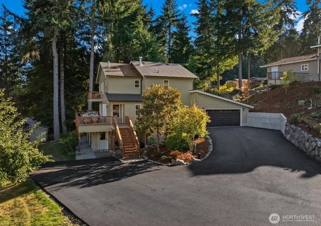 Photo 3 of Single family home for sale at 1122 143rd Street Nw, Gig Harbor, WA 98332 | MLS# NWM2579416 | Listing updated on 2026-09-25