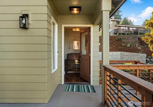 Photo 4 of Single family home for sale at 1122 143rd Street NW, Gig Harbor, WA 98332 | MLS# NWM2579416 | Listing updated on 2026-09-25