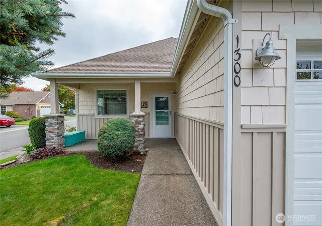 Photo 3 of Single family home for sale at 1300 SW Windsor St, Oak Harbor, WA 98277 | MLS# NWM2579438 | Listing updated on 2026-09-25