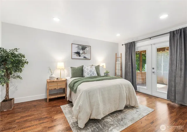 Photo 4 of Single family home for sale at 6733 121st Avenue SE, Bellevue, WA 98006 | MLS# NWM2579439 | Listing updated on 2026-09-29