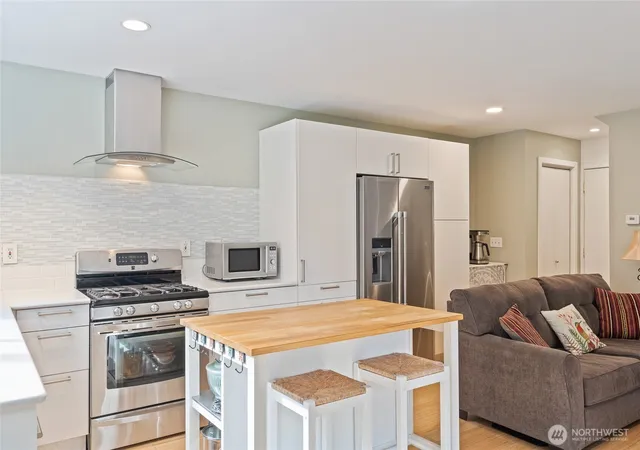 Photo 4 of Townhouse for sale at 6000 17th Avenue SW #23, Seattle, WA 98106 | MLS# NWM2579458 | Listing updated on 2026-09-30