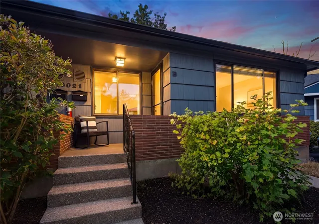 Photo 1 of Sale Pending at 10021 7th Avenue Nw #Apt B, Seattle, WA 98177 | MLS# NWM2579467 | Listing updated on 2026-09-25