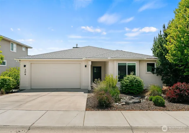 Photo 2 of Single family home for sale at 306 E Chason Ave, Ellensburg, WA 98926 | MLS# NWM2579476 | Listing updated on 2026-09-29