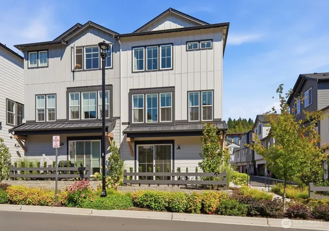 Photo 1 of Townhouse for sale at 14314 148th Place Ne #28, Woodinville, WA 98072 | MLS# NWM2579477 | Listing updated on 2026-09-29