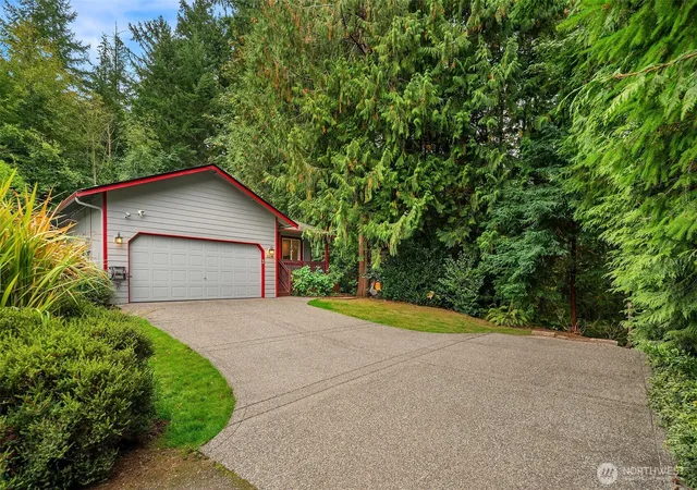 Photo 3 of Sale Pending at 1270 Gilmax Ln NE, Poulsbo, WA 98370 | MLS# NWM2579485 | Listing updated on 2026-09-28