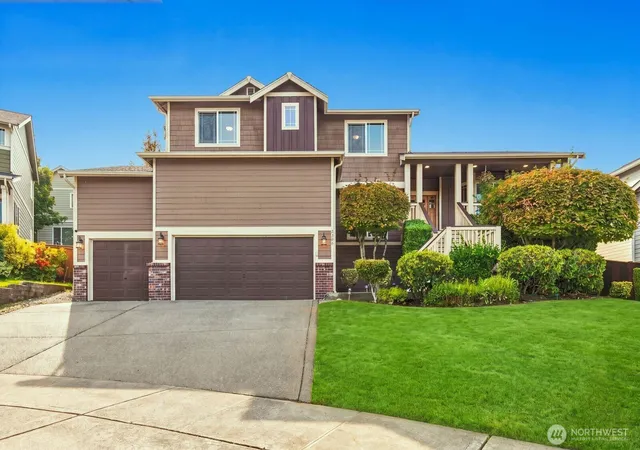 Photo 2 of Single family home for sale at 8306 72nd Avenue E, Puyallup, WA 98371 | MLS# NWM2579488 | Listing updated on 2026-09-28