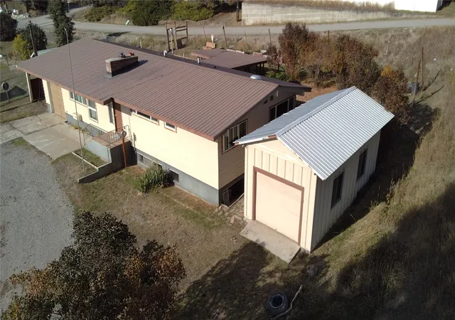 Photo 2 of Single family home for sale at 1020 Leo Gaffney Blvd, Republic, WA 99166 | MLS# NWM2579495 | Listing updated on 2026-10-21