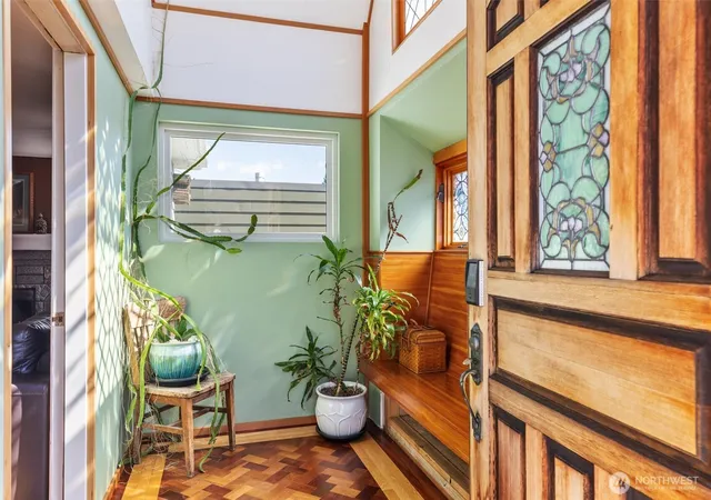 Photo 3 of Townhouse for sale at 712 Nw 65th Street, Seattle, WA 98117 | MLS# NWM2579499 | Listing updated on 2026-10-01