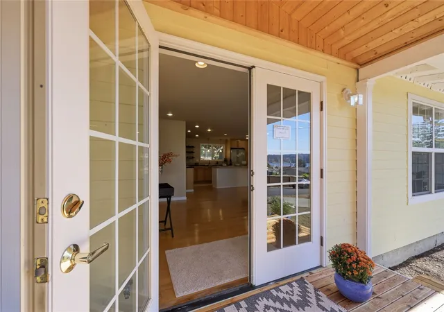 Photo 4 of Sale Pending at 17944 Thompson Pl NE, Poulsbo, WA 98370 | MLS# NWM2579506 | Listing updated on 2026-10-26