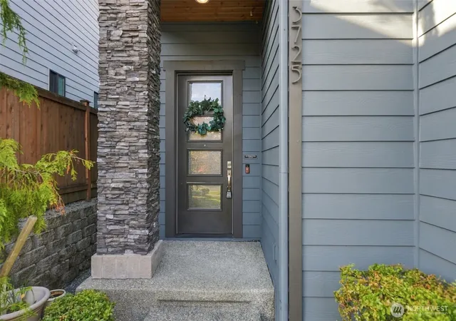 Photo 4 of Single family home for sale at 3725 200th Place SE, Bothell, WA 98012 | MLS# NWM2579534 | Listing updated on 2026-09-23