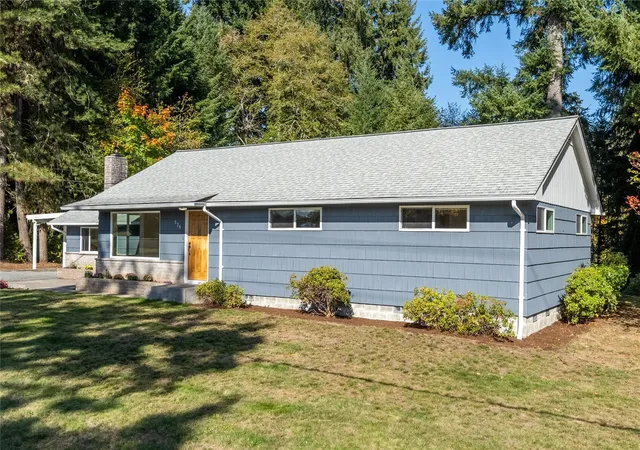 Photo 2 of Single family home for sale at 536 Quick, Castle Rock, WA 98611 | MLS# NWM2579544 | Listing updated on 2026-10-26