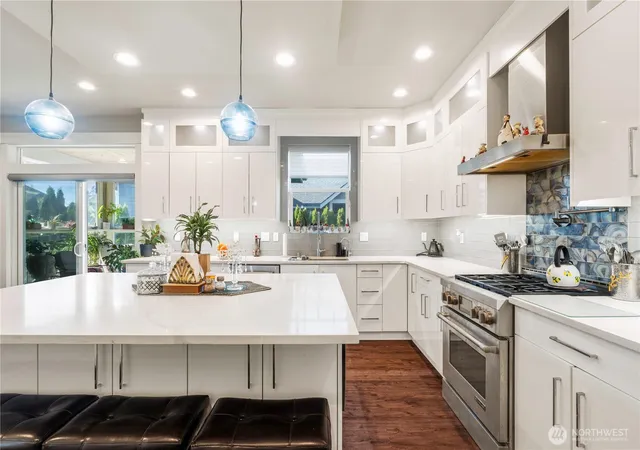 Photo 3 of Single family home for sale at 5315 Coastal Loop, Blaine, WA 98230 | MLS# NWM2579559 | Listing updated on 2026-09-30