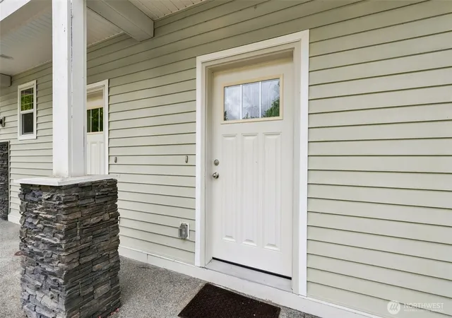 Photo 2 of Condo for sale at 3413 6th Avenue Nw, Olympia, WA 98502 | MLS# NWM2579561 | Listing updated on 2026-09-25
