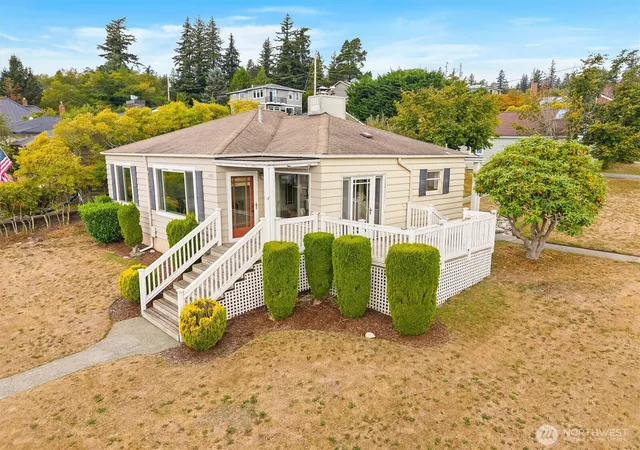 Photo 2 of Sale Pending at 419 Northshore Dr, Bellingham, WA 98226 | MLS# NWM2579568 | Listing updated on 2026-09-26