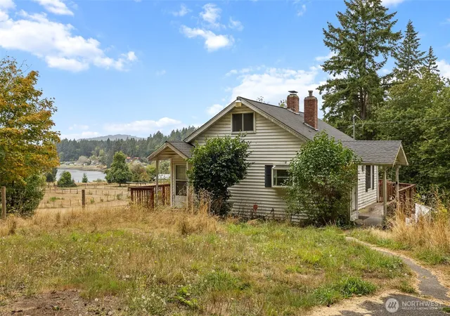 Single family home for sale at 4125 Tracyton Beach Rd NW, Bremerton, WA 98310 | MLS# NWM2579572