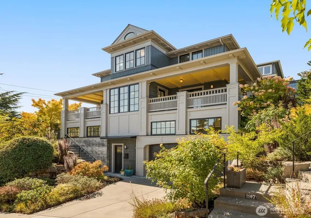 Photo 2 of Sale Pending at 1107 4th Avenue N, Seattle, WA 98109 | MLS# NWM2579582 | Listing updated on 2026-09-27