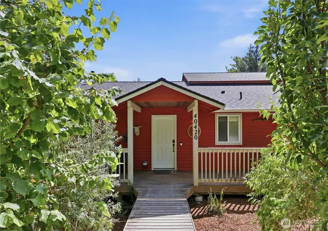 Photo 1 of Single family home for sale at 40420 145th Place Se, Gold Bar, WA 98251 | MLS# NWM2579591 | Listing updated on 2026-09-30