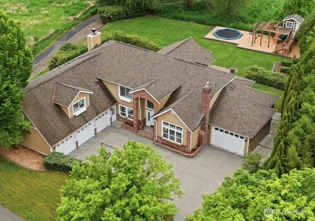 Photo 1 of Single family home for sale at 4511 238th Place Se, Sammamish, WA 98029 | MLS# NWM2579625 | Listing updated on 2026-10-02