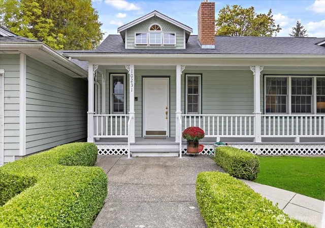 Photo 3 of Single family home for sale at 10231 41st Avenue Sw, Seattle, WA 98146 | MLS# NWM2579626 | Listing updated on 2026-10-01