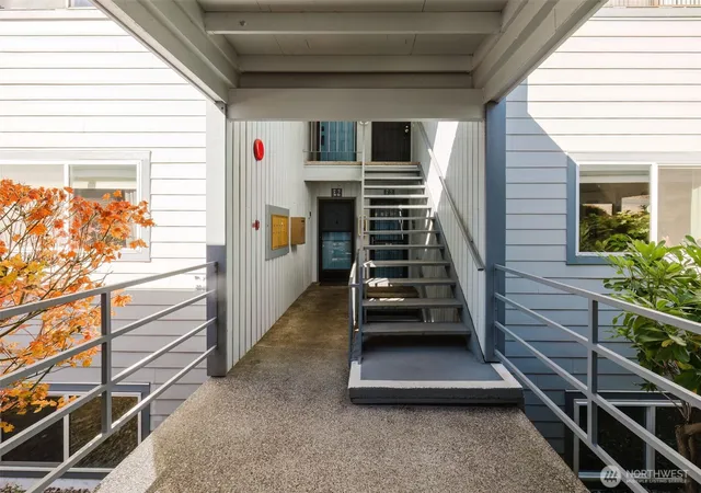 Photo 2 of Condo for sale at 1541 Sheridan Rd #E3, Bremerton, WA 98310 | MLS# NWM2579644 | Listing updated on 2026-09-29