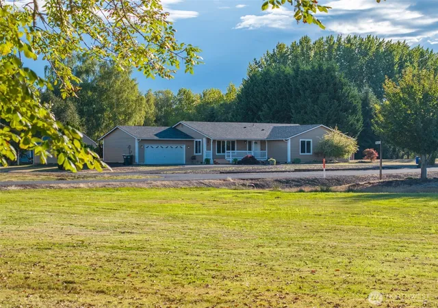 Photo 1 of Single family home for sale at 185 Hidden Meadows Dr, Chehalis, WA 98532 | MLS# NWM2579650 | Listing updated on 2026-10-02