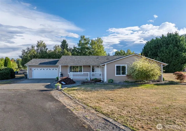 Photo 2 of Single family home for sale at 185 Hidden Meadows Dr, Chehalis, WA 98532 | MLS# NWM2579650 | Listing updated on 2026-10-02