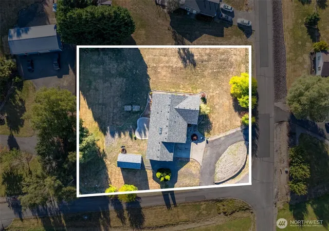 Photo 3 of Single family home for sale at 185 Hidden Meadows Dr, Chehalis, WA 98532 | MLS# NWM2579650 | Listing updated on 2026-10-02