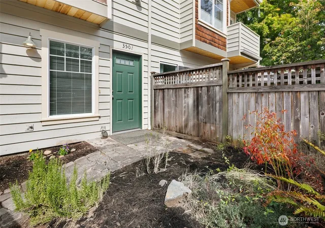 Photo 3 of Townhouse for sale at 350 Nw B 76th St, Seattle, WA 98117 | MLS# NWM2579668 | Listing updated on 2026-09-26