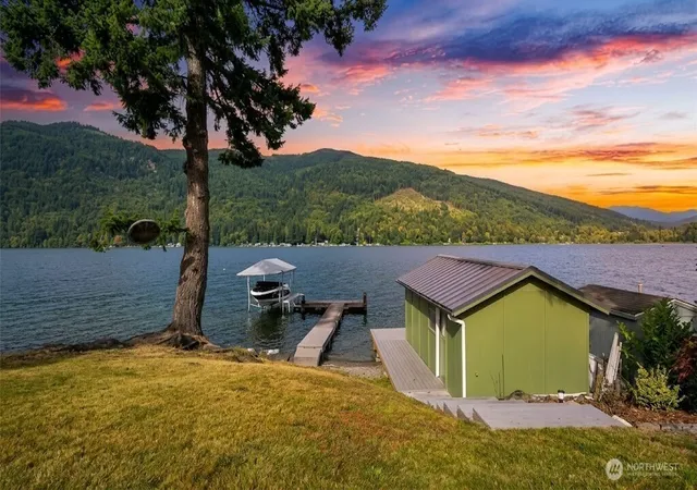 Photo 2 of Single family home for sale at 3770 S Bay Dr, Sedro Woolley, WA 98284 | MLS# NWM2579677 | Listing updated on 2026-09-25