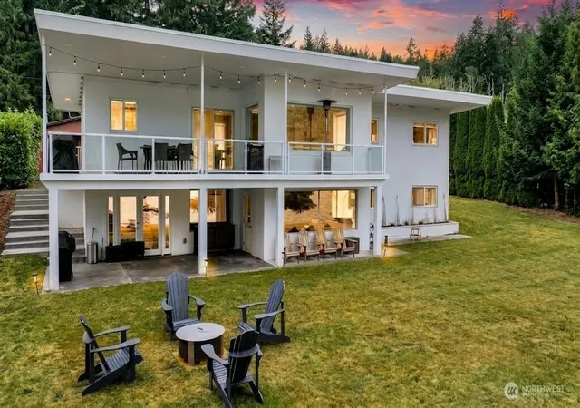 Photo 3 of Single family home for sale at 3770 S Bay Dr, Sedro Woolley, WA 98284 | MLS# NWM2579677 | Listing updated on 2026-09-25
