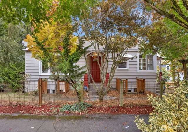 Single family home for sale at 8 W Fulton St, Seattle, WA 98119 | MLS# NWM2579686