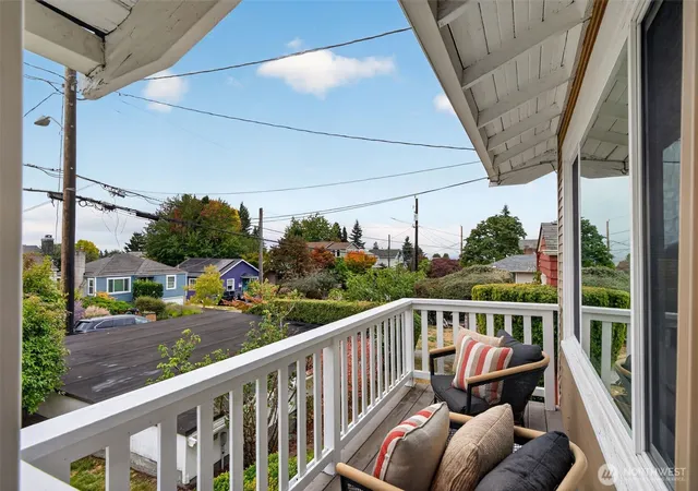 Photo 3 of Single family home for sale at 3518 Sw Austin St, Seattle, WA 98126 | MLS# NWM2579694 | Listing updated on 2026-09-22