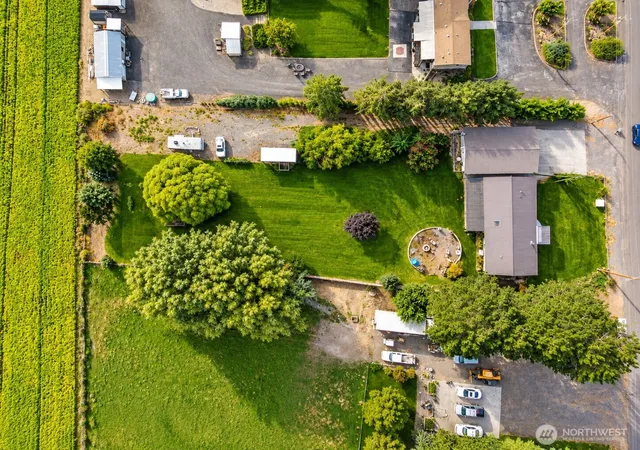 Photo 3 of Manufactured home for sale at 2207 W Parks Ln, Othello, WA 99344 | MLS# NWM2579702 | Listing updated on 2026-09-28